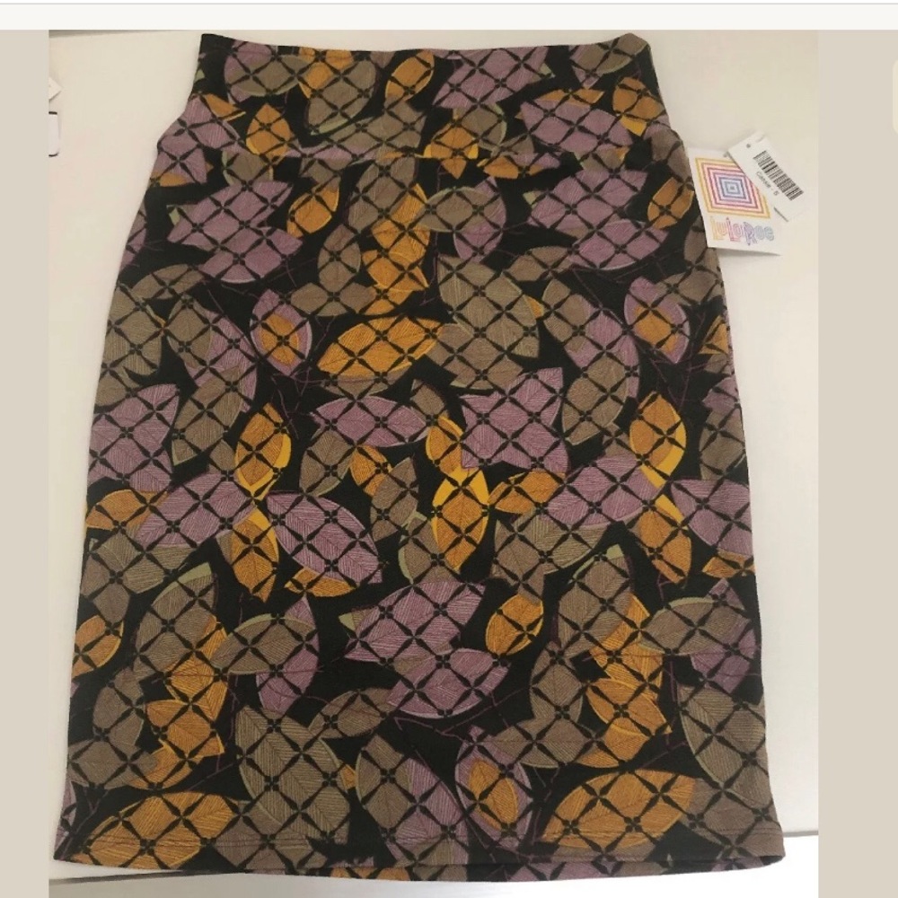 LulaRoe Cassie new with tags size small